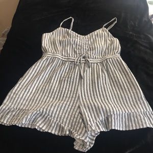 American Eagle romper